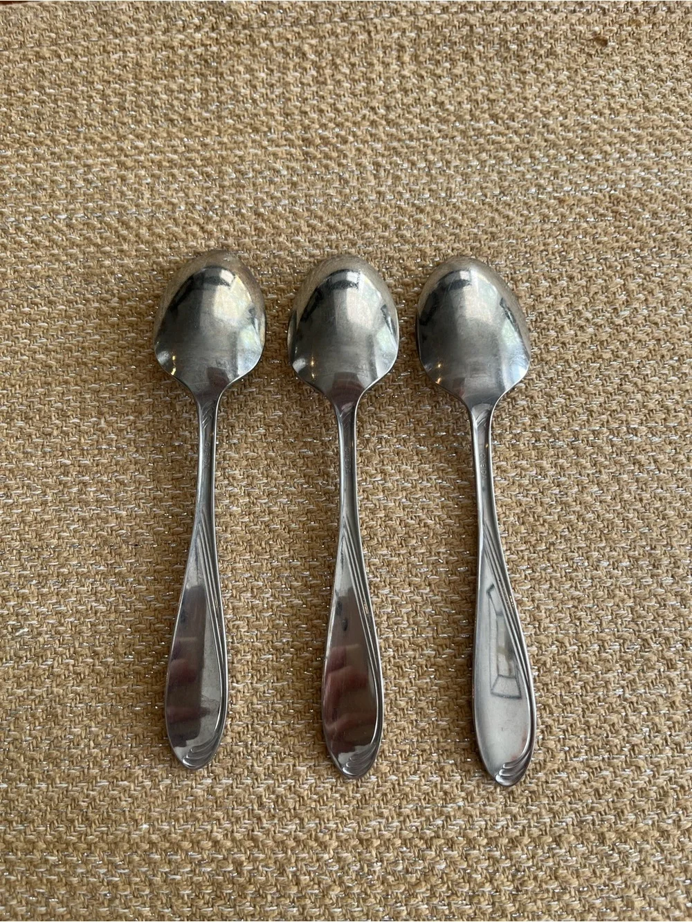 Oneida CAMBER CRESTA Windswept Scroll Stainless Flatware - Teaspoons (3)